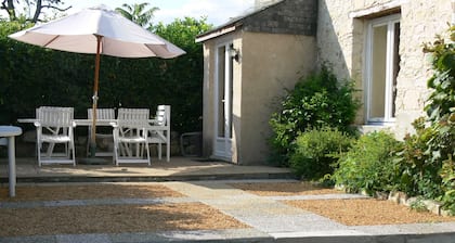 Country House 'La Bosnier' with Shared Pool, Shared Garden and Wi-Fi