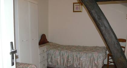 Country House 'La Bosnier' with Shared Pool, Shared Garden and Wi-Fi