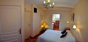 Room - Vrbo Property (Flacey)