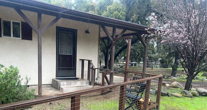 Gorgeous 1-bedroom studio in charming Ojai