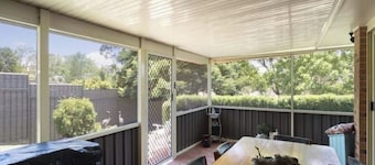 Modern 4BR Muswellbrook Home | Secure Parking