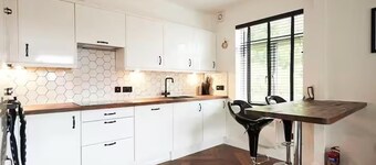 Apartment Sleeps 5 With Parking