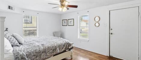 4 bedrooms, iron/ironing board, travel cot, WiFi