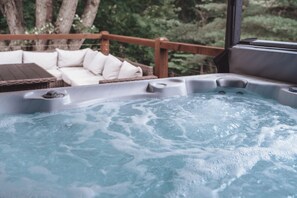 Bain à remous extérieur