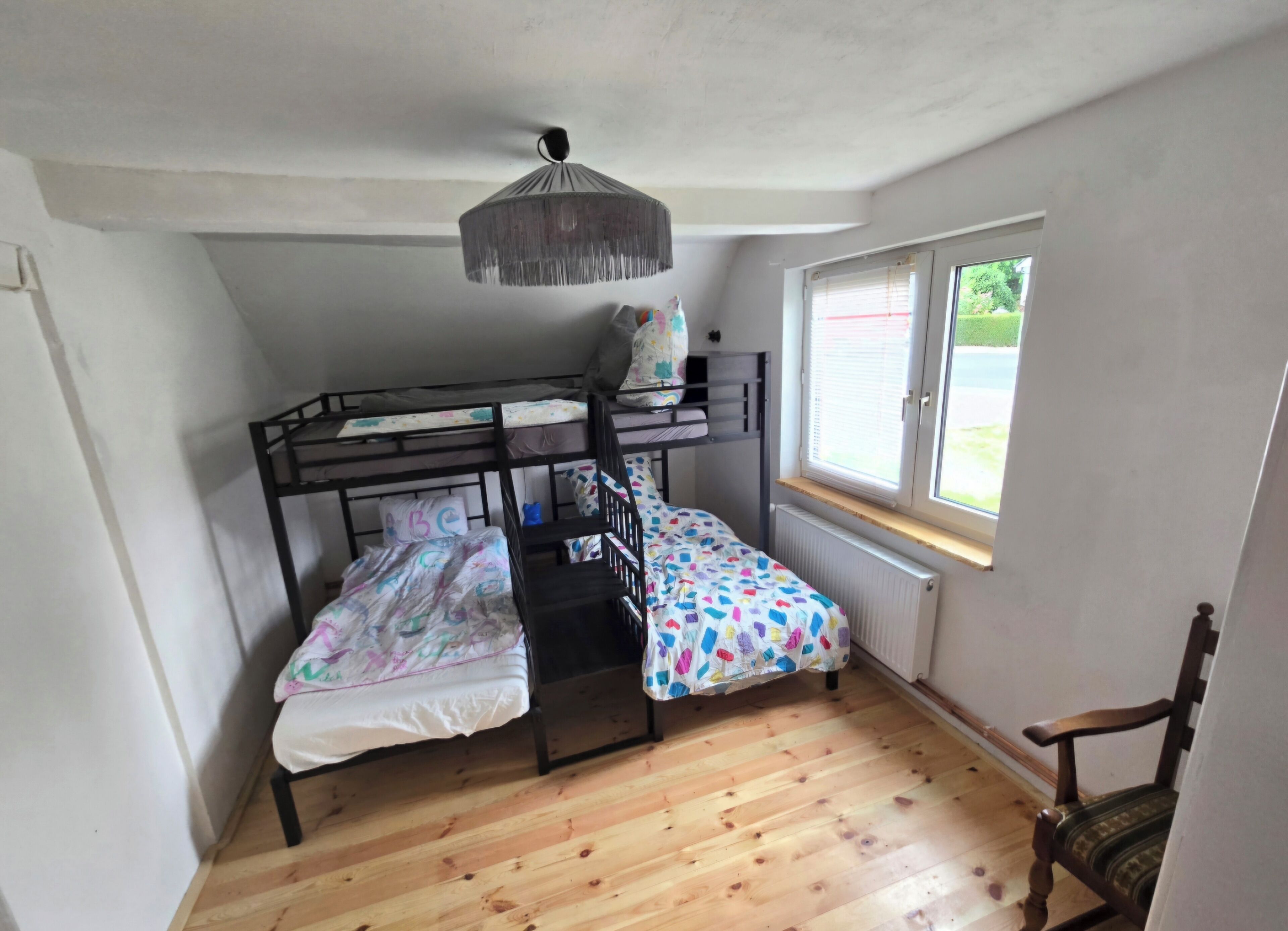 3 chambres, fer et planche à repasser, Wi-Fi, draps fournis