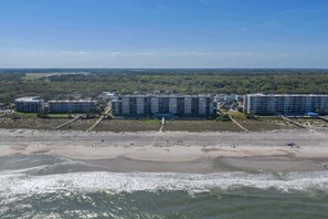 On the beach - Coral Cove Escape | Team Joseph Ellen (Fernandina Beach)