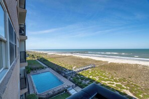 Property grounds - Coral Cove Escape | Team Joseph Ellen (Fernandina Beach)