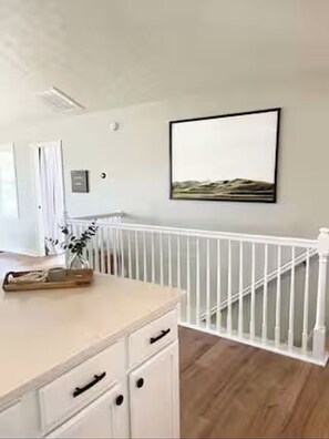 Interior - Good Vibes LKA Lakeview with Boat Slip (Orange)