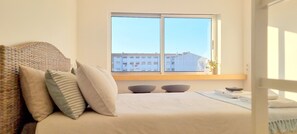 4 Schlafzimmer, Bügeleisen/Bügelbrett, Internetzugang, Bettwäsche