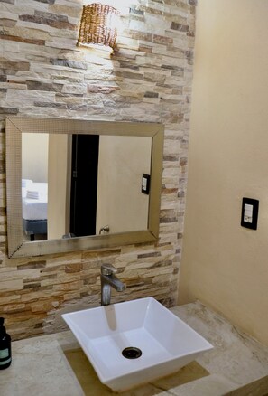 Chambre Premium, balcon | Salle de bain