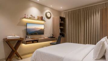 Deluxe Double Room, Garden View