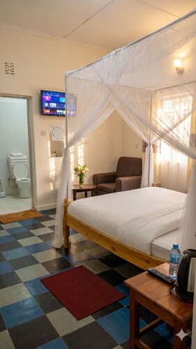 Bathi Gardens Naivasha - Tranquil Garden Escape - Clean, Secure & Near Lake