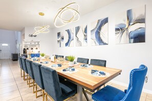 Dining - NEW!Racing Simulator|Game Room|Movie Room|Sleep 21 (Kissimmee)