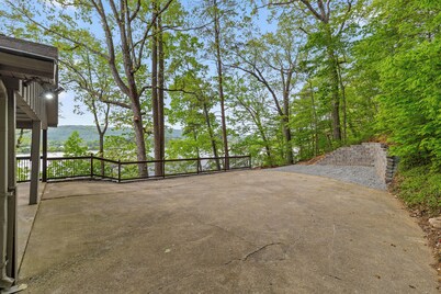 The Serene Lake View Oasis - Water Access and Dock