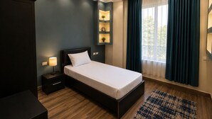 4 dormitorios, tabla de planchar con plancha, wifi y ropa de cama