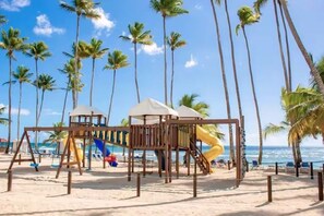 Beach - Oceanfront 2-BR in Marbella  Private Beach + View (Playa Juan Dolio)