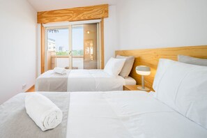 2 Schlafzimmer, Bügeleisen/Bügelbrett, Bettwäsche