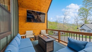 Property grounds - Modern Gable Farmhouse (Waynesville)
