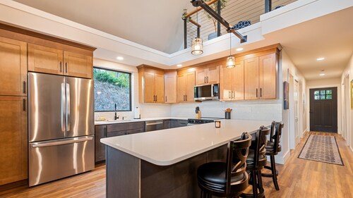 Modern Gable Farmhouse