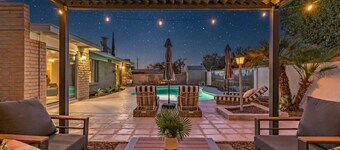 Saguaro Zen~Desert Oasis~Heated Pool~Spa~Outdoor Theatre~Golf~King Beds