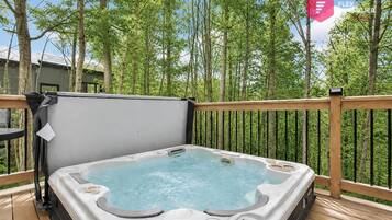 Baignoire à remous extérieure
