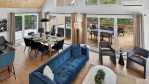 Smart TV, fireplace, table football - 13 guests / 4 baths | Luxury chalet + Spa | Quebec (Shannon)