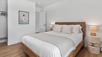 Fer et planche à repasser, lit de bébé portatif, accès au Wi-Fi (inclus)