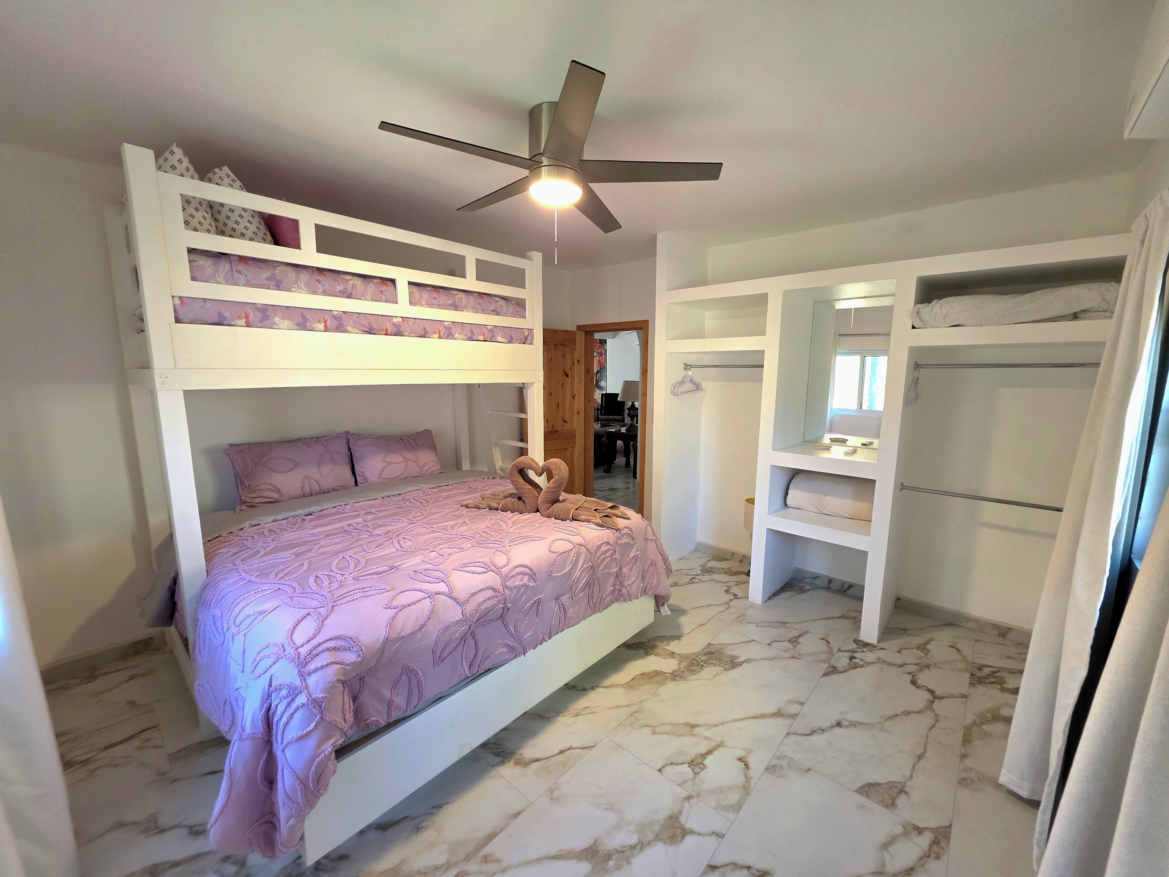 2 bedrooms, iron/ironing board, WiFi, bed sheets