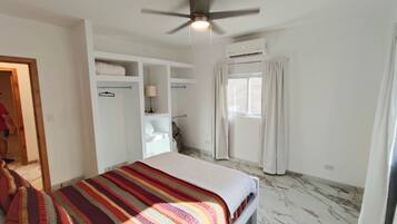 2 chambres, fer et planche Ă repasser, Wi-Fi, draps fournis