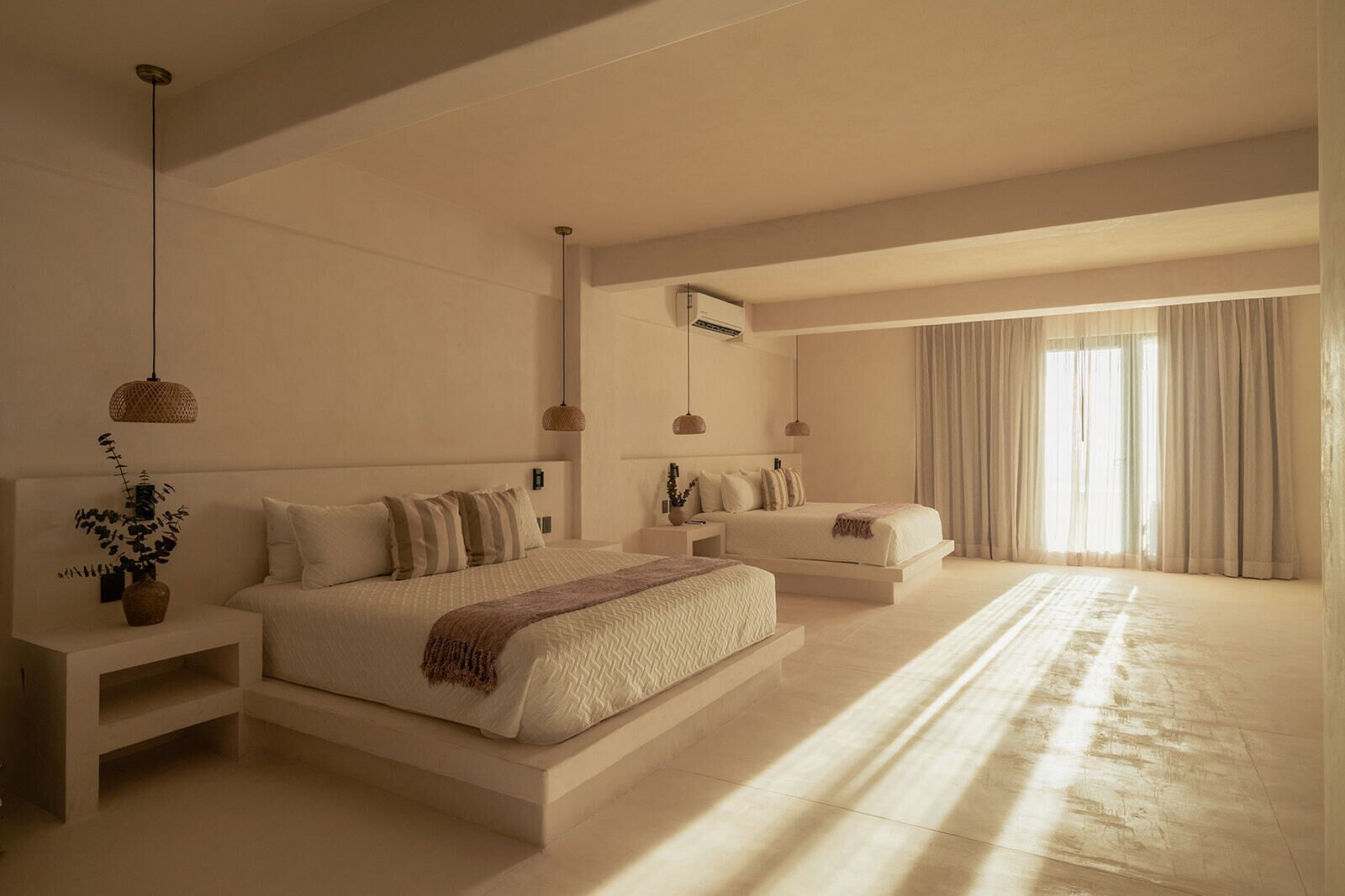 Suíte estúdio luxo, sacada, vista para a baía | Roupas de cama premium, cofres nos quartos