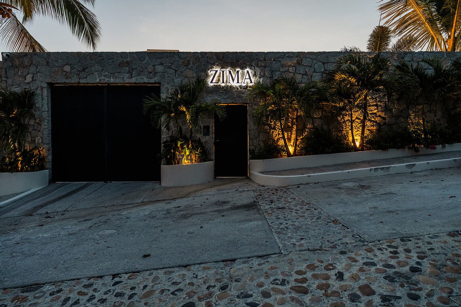 Fachada de la propiedad