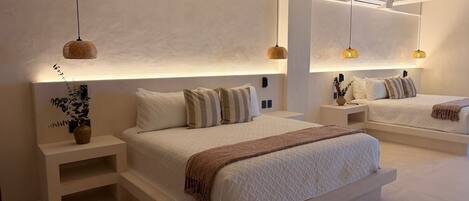 Deluxe Studio Suite, Balcony, Bay View