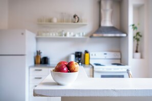 Private kitchen - Perfect suite for Quebec City visit - wth easy parking (Québec)