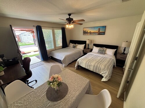 Comfy & Private Apt near SeaWorld, Lackland AFB & Downtown.
