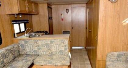 The Northern Houseboat at Timber Bay