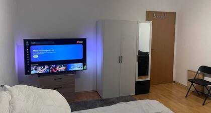 Room-relaxing Apartment Smart TV & Wi-fi