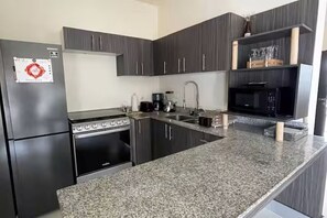 Private kitchen - Cozy House in Selvanova 3B (Playa del Carmen)
