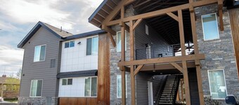Two-bedroom Flat at Teton Peaks