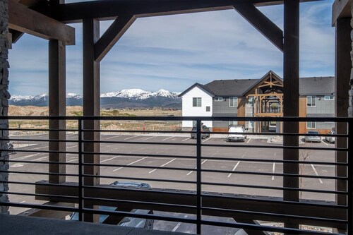 Two-bedroom Flat at Teton Peaks