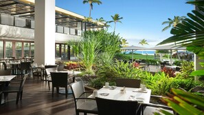 Outdoor dining - Big Island Resort Stay with Pools, Beach Access & 1BR Island View Suite (Waikoloa Village)