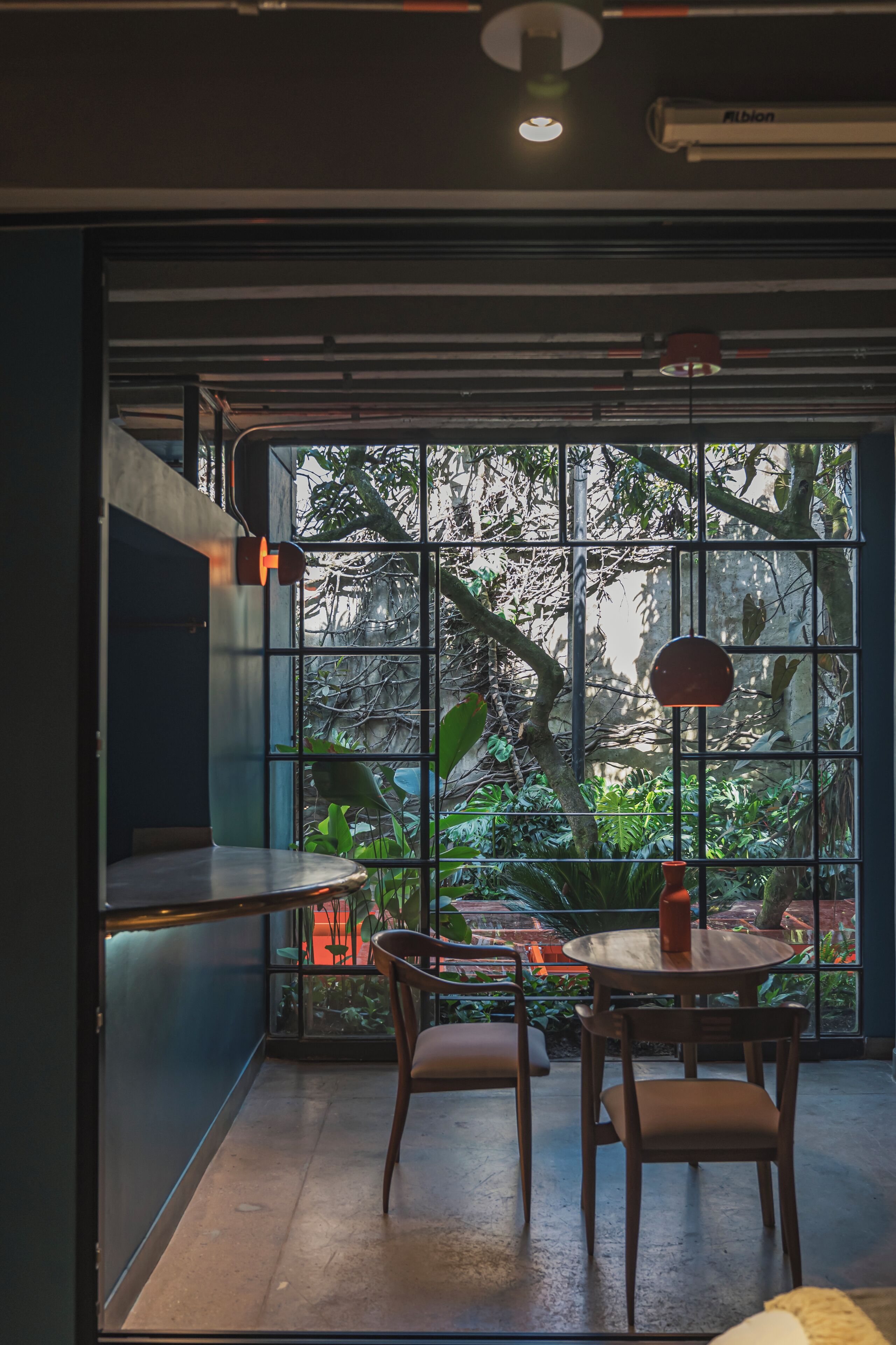 Superior-Suite, Kochnische | Blick auf den Innenhof