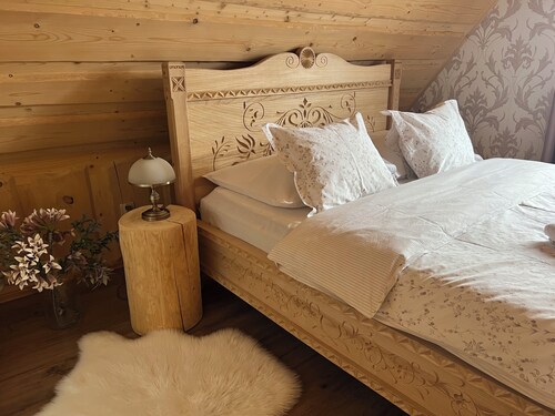 Delightful 2-bedroom cottage in charming Ząb for your getaway