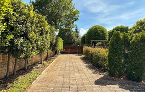 Property grounds - Stunning home in Pavicini (Pavicini)