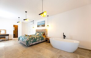 5 Schlafzimmer, Bügeleisen/Bügelbrett, Reisekinderbett, kostenloses WLAN