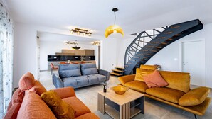 Smart TV, ping pong - Gorgeous home in Galizana (Galizana)