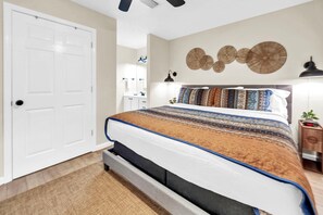 Apartment, 1 King-Bett und Schlafsofa (Horizon South 59-104 -Shambala) | 1 Schlafzimmer