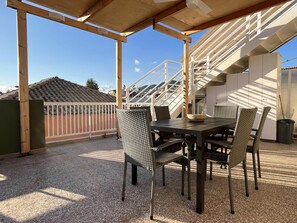 House - Taygetos View - Bright Modern Retreat in Center (Kalamata)