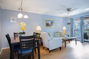 TV - Beach Condo w/ Pool, Tennis & Lake Views (Hilton Head Island)