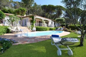 Pool - Villa Des Vignes by Villa Plus (La Motte)