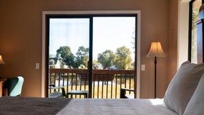 Chambre Signature, balcon, vue fleuve